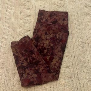 Athleta Salutation Stash Pocket Printed 7/8 tight legging